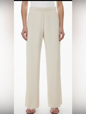 NWT Aritzia Babaton Skilled Wide-Leg Pleated Cream Pants Size XS